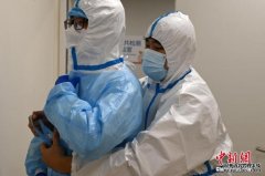 探访石家庄核酸检测实验室：医护人员实行24小时轮班轮岗