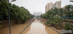郑州暴雨：从预警到防范
